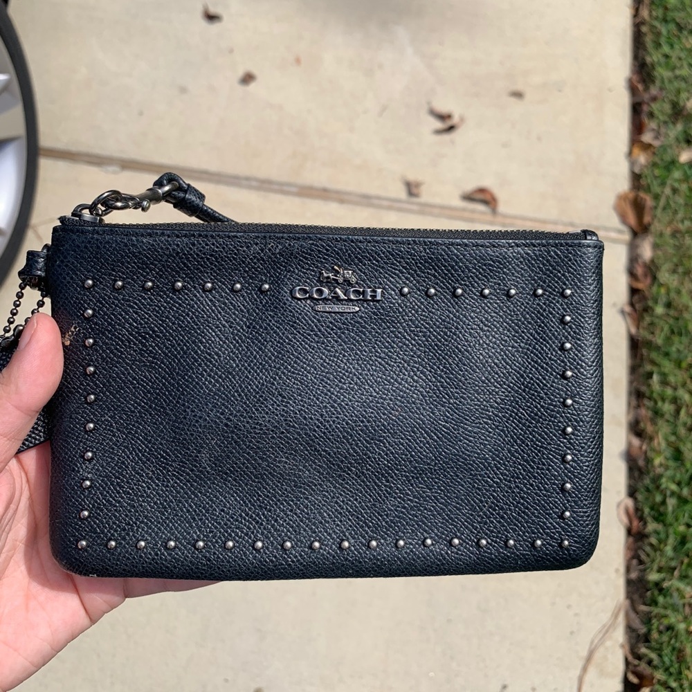 coach black wristlet